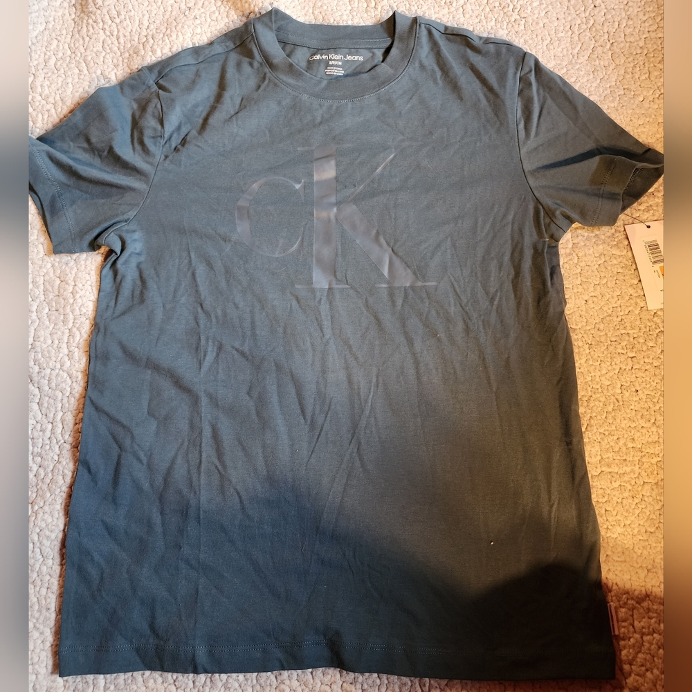 Calvin klein small t shirt new